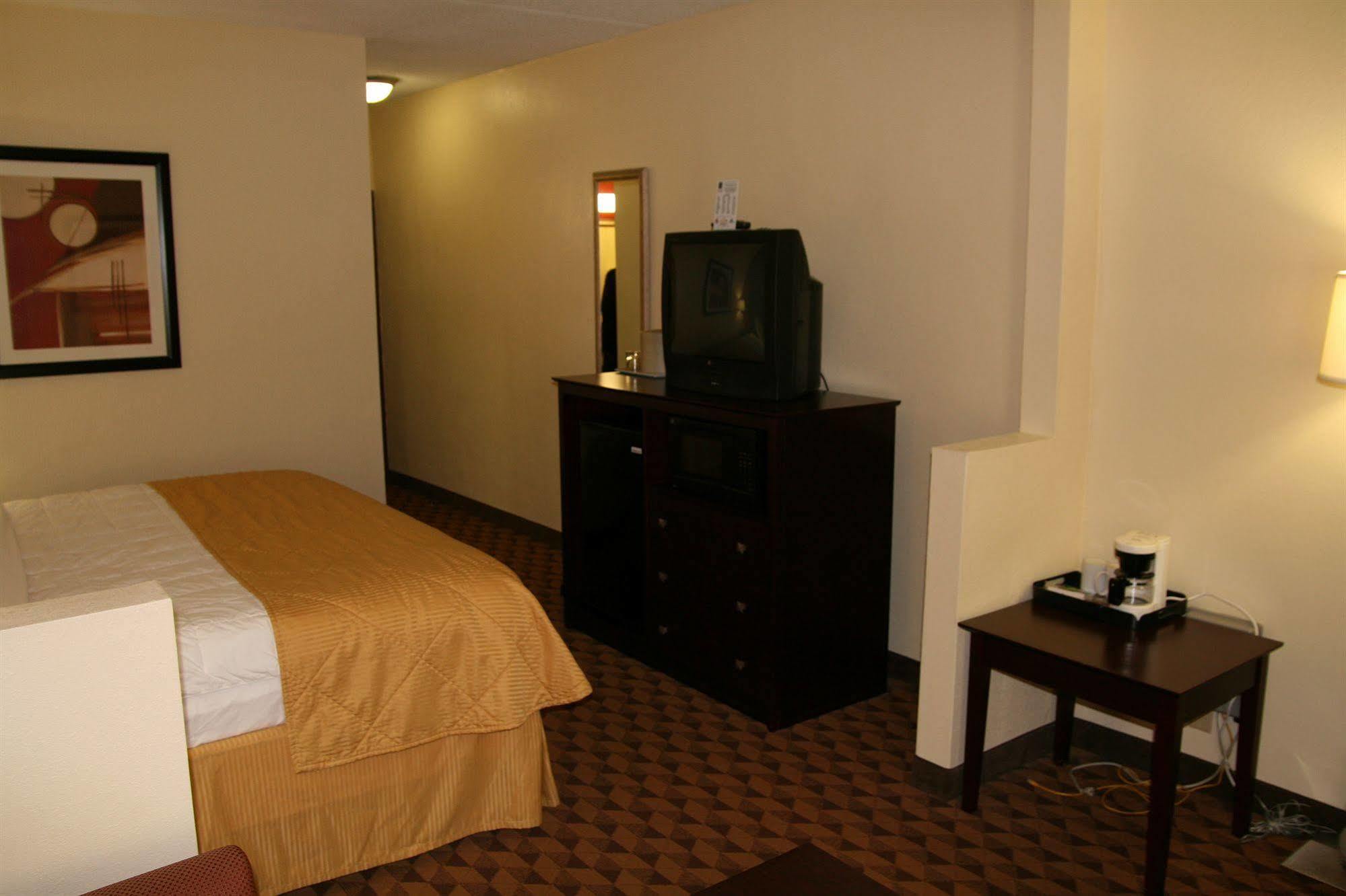 Red Roof Inn & Suites Cincinnati North-Mason Eksteriør bilde