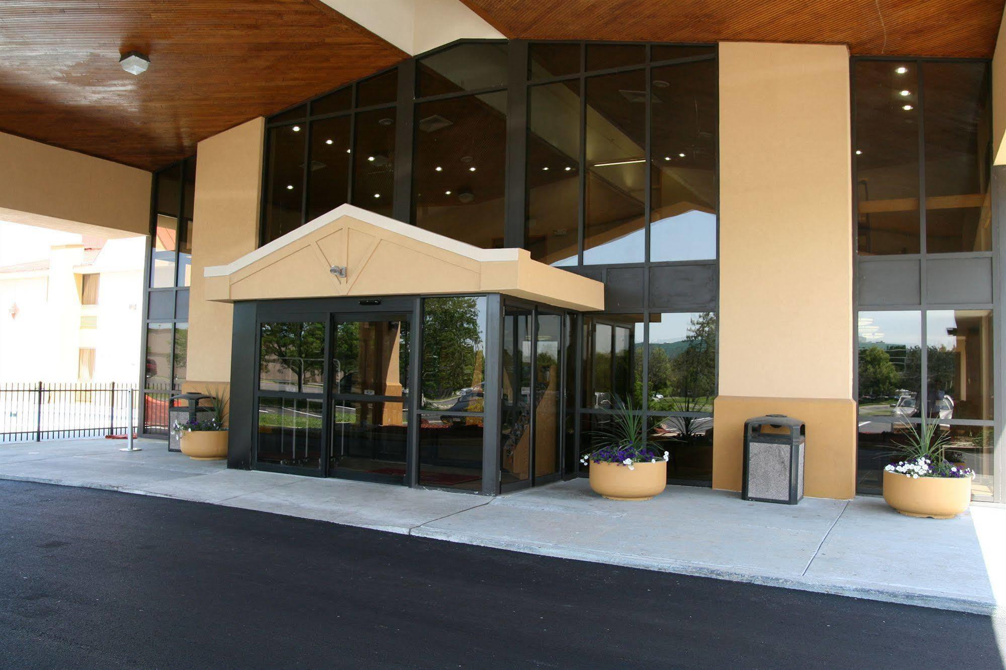 Red Roof Inn & Suites Cincinnati North-Mason Eksteriør bilde